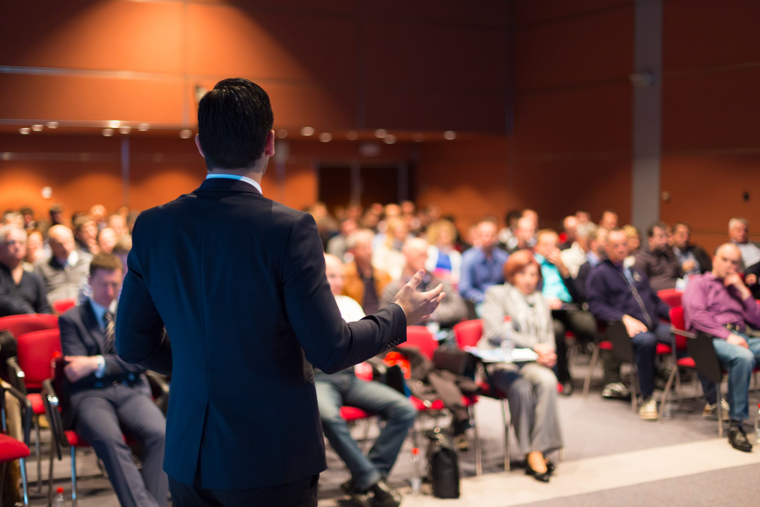 comment organiser une rencontre internationale